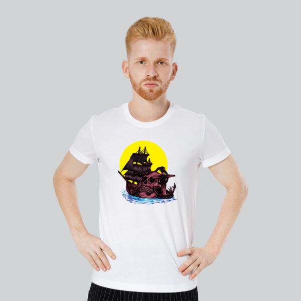 Mens 100% Cotton Printed Round Neck Unique Design Moon Pirate T-shirt